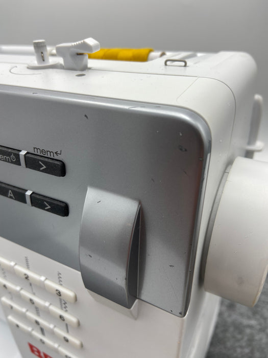 Gebraucht: Bernina B330 Nähmaschine