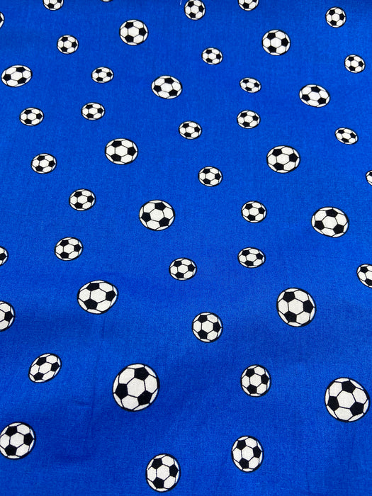 0,5 m Baumwoll-Webware Fußball auf blau