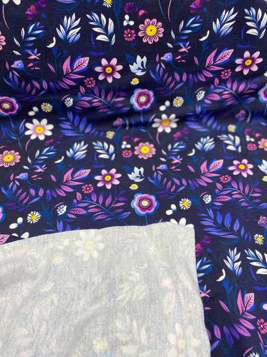 0,5 m French Terry Hilco „Darkflower“ geblümt