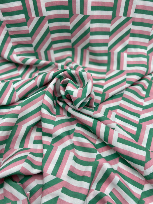 0,5 m Viskose-Webware „Grafisches Muster grün/pink“